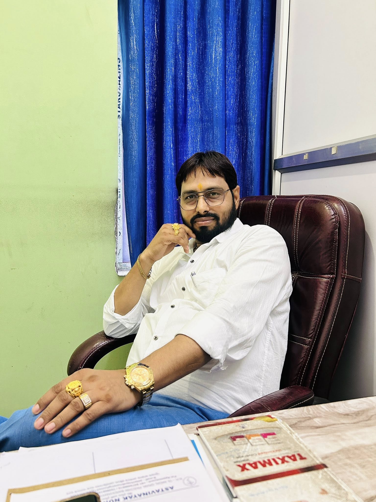 Director Manoj Kumar Lohar